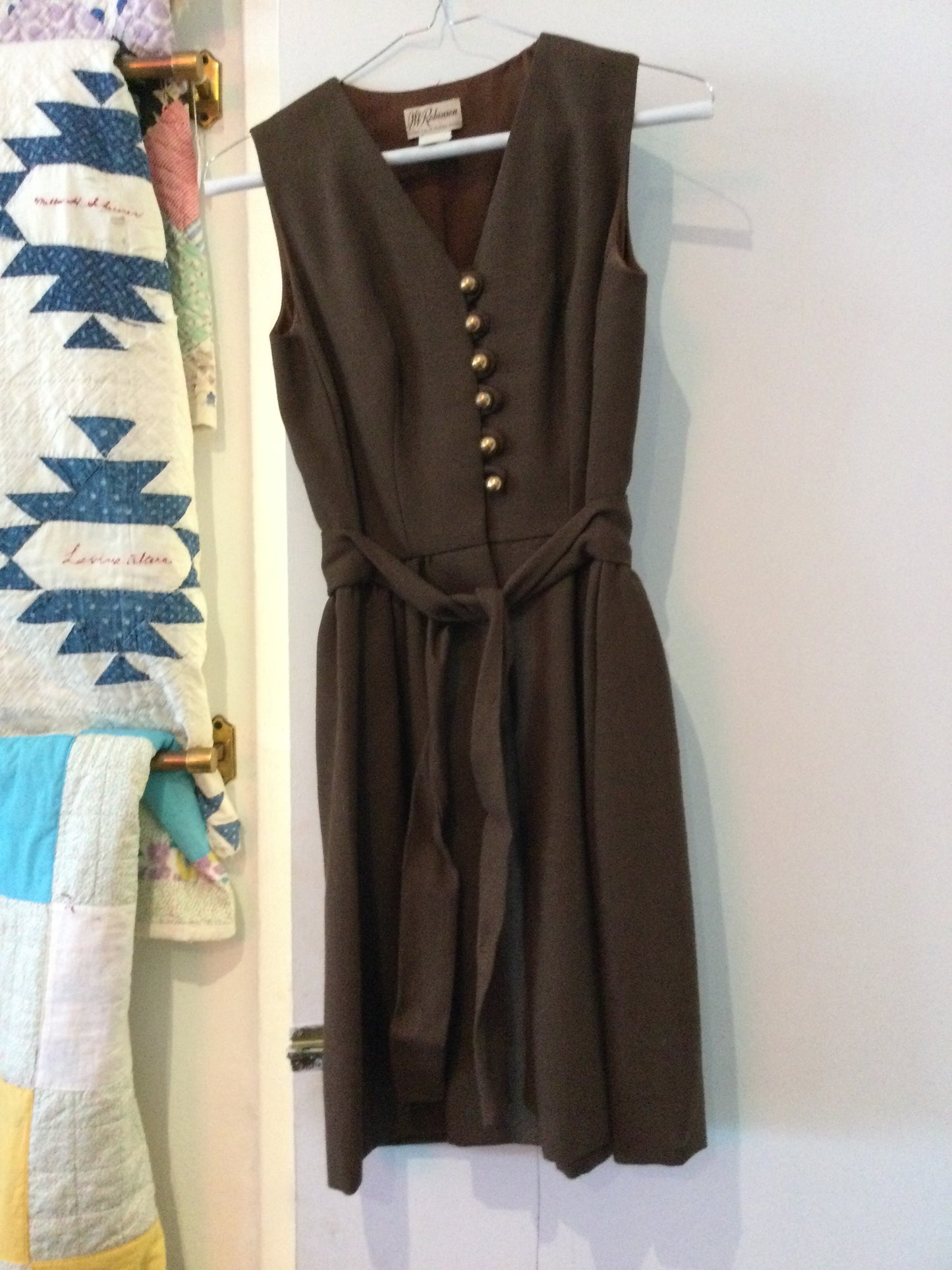 1960s JW Robinson Sleeveless Work Dress (Brown)