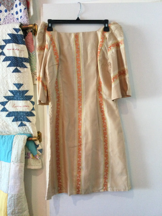 VTG Hawaiian Square Neck Floral Shift Dress (Light Orange)