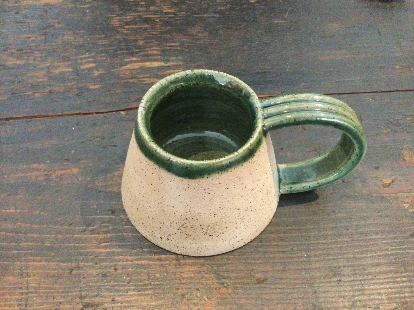 Green trim ceramic mug small