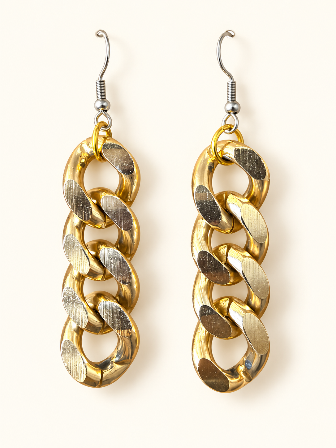 Lightweight 80's Chain Earrings