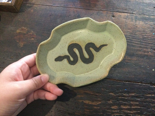 Snake Plate