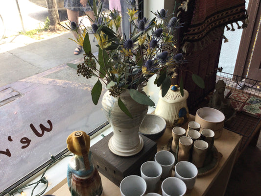 Large Pipigwa White Vase