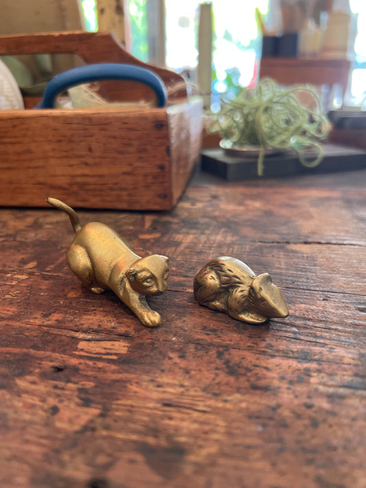 Brass cat and mouse set
